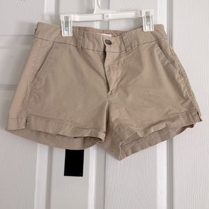 Old Navy khaki Capri shorts